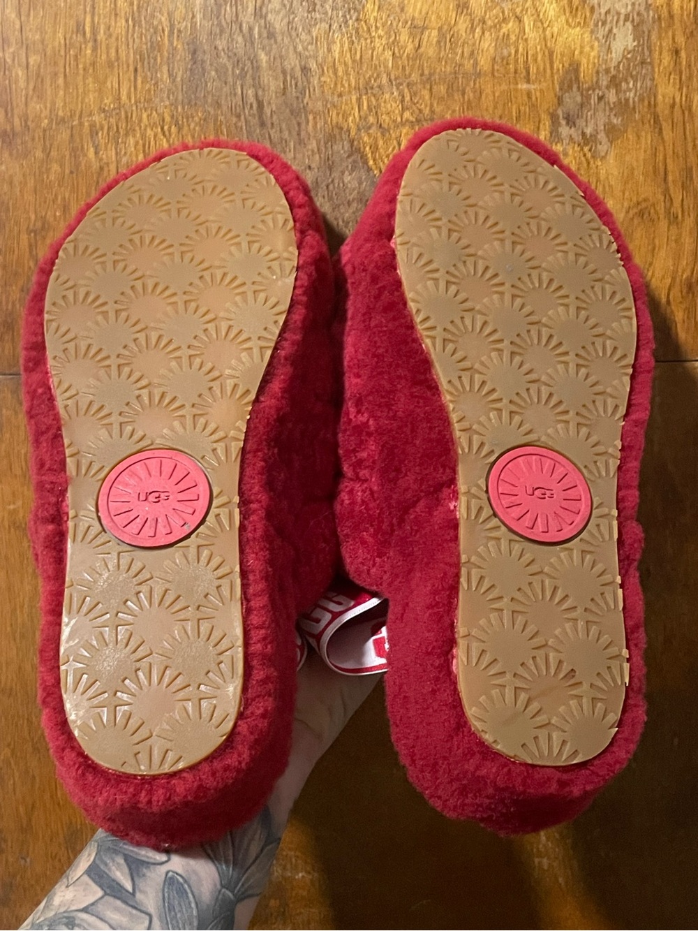 UGG Fluff Yeah Slippers - Picture 5 of 5